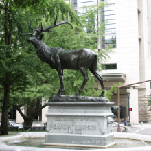 Großes Tier Bronze Skulptur lebensgroße Messing Skyfall Hirsch Statue zum Verkauf